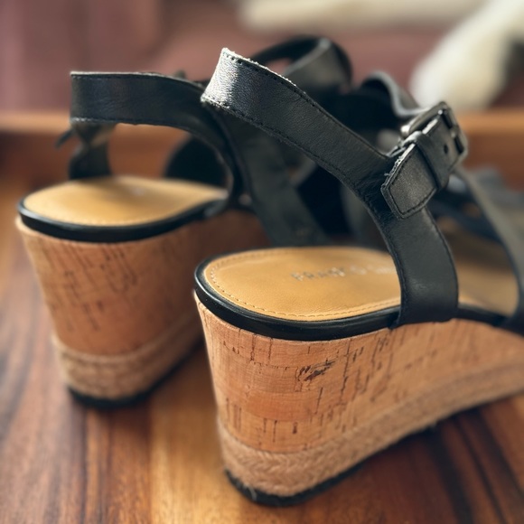 franco sarto black leather & cork wedge 8 - Picture 2 of 5